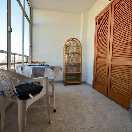 01 Calm Down And Relax * Torrevieja